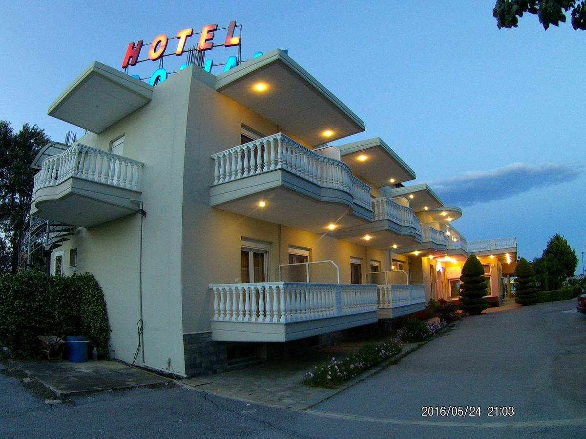 Hotel Akrogiali Коринос Экстерьер фото
