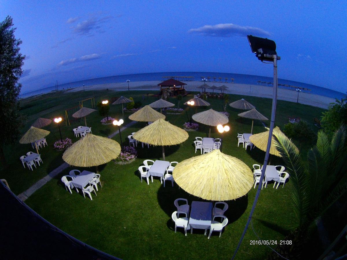 Hotel Akrogiali Коринос Экстерьер фото