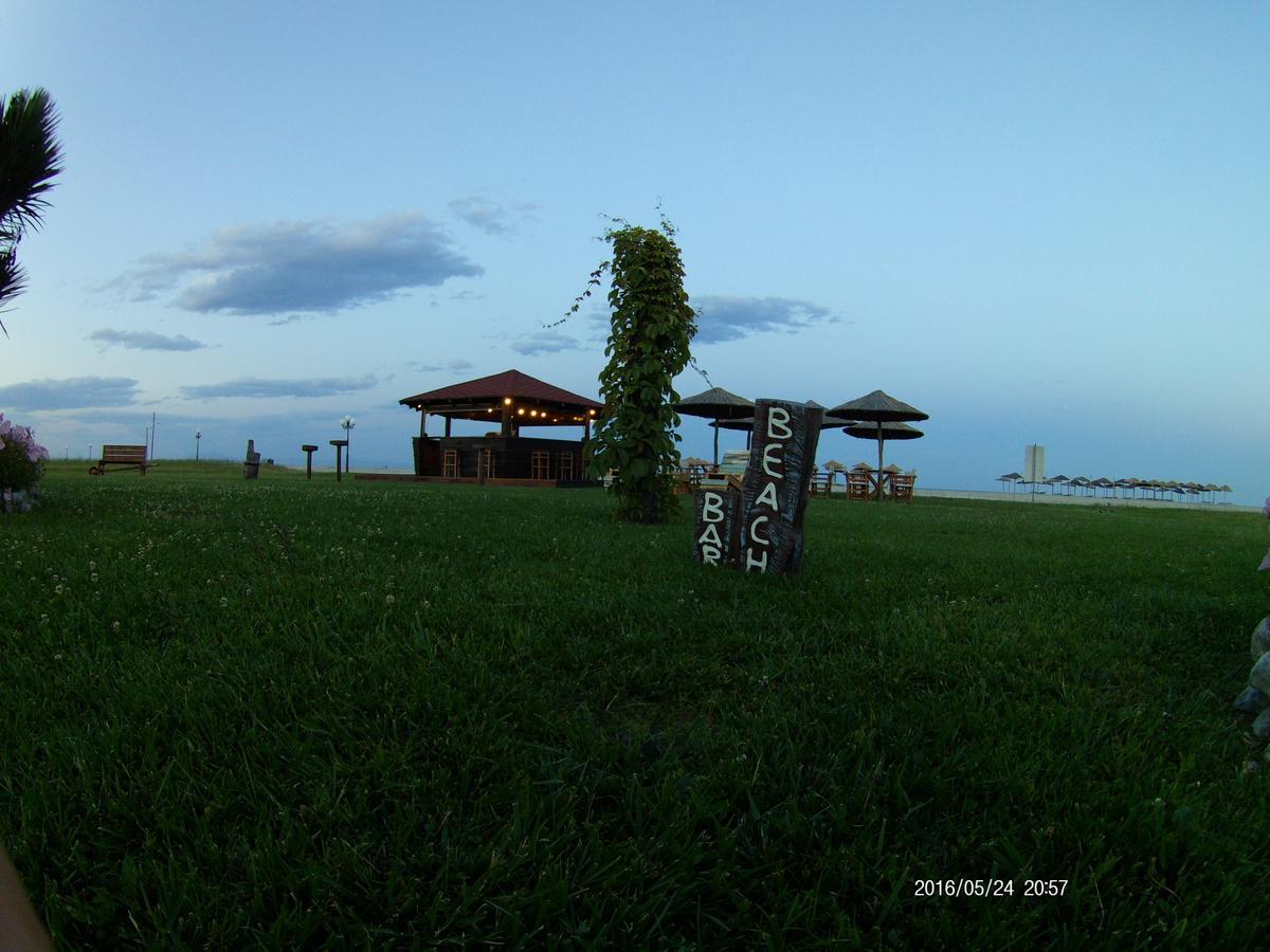 Hotel Akrogiali Коринос Экстерьер фото
